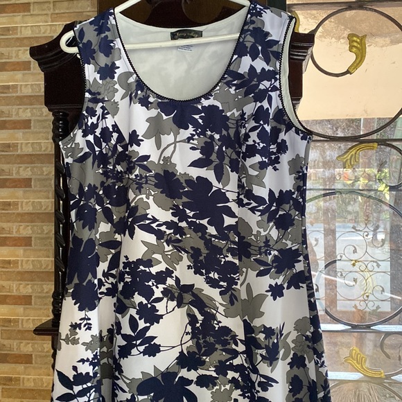 Navy blue and white printed A-line dress(Imported) - Picture 5 of 8